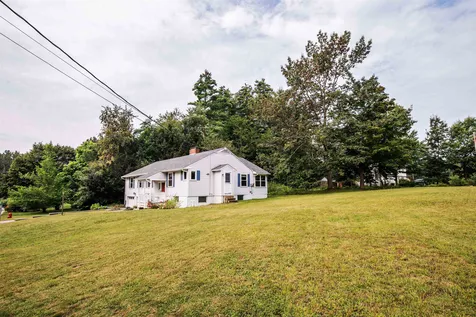 6 Westwood Circle Dover NH 03820