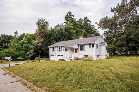 6 Westwood Circle Dover NH 03820