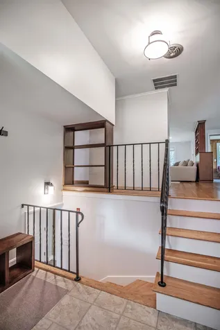 6 Westwood Circle Dover NH 03820