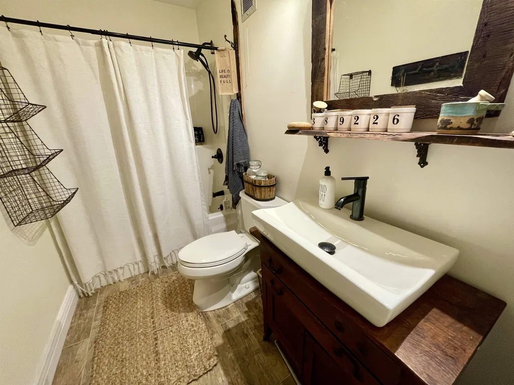 98 Sugar Run Fayston VT 05673