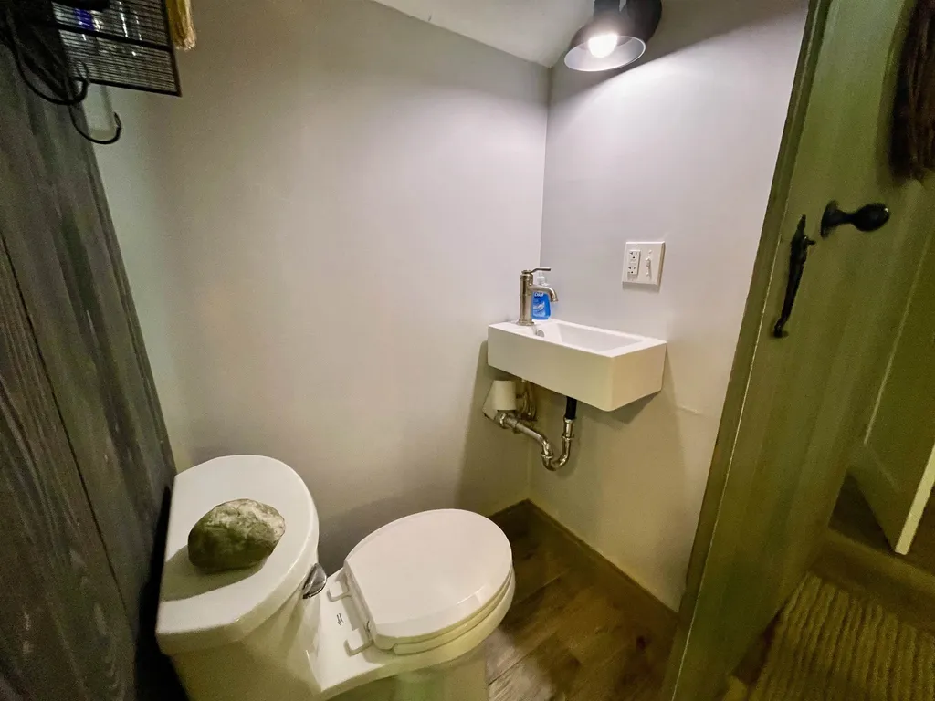 98 Sugar Run Fayston VT 05673