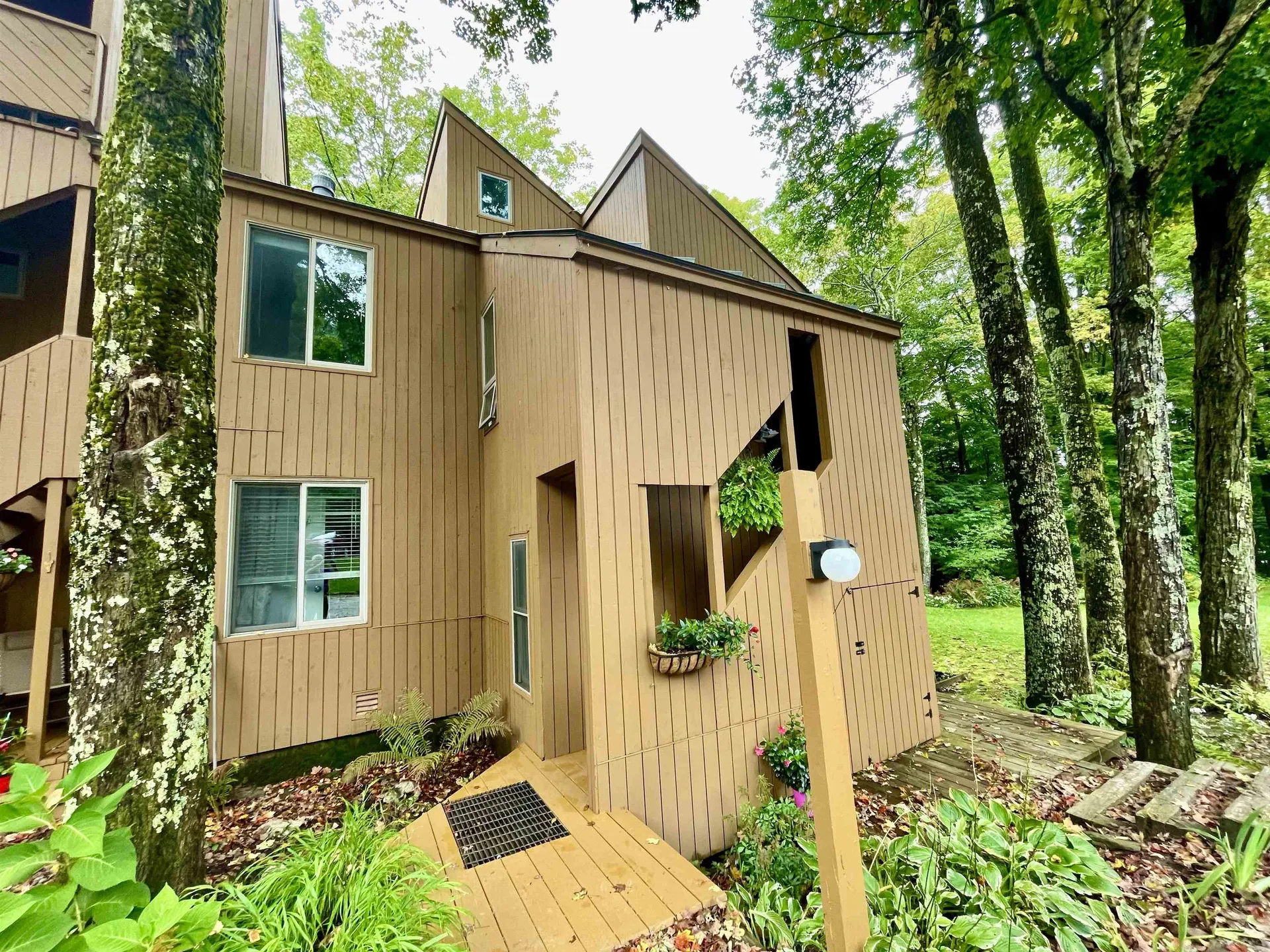 98 Sugar Run Fayston VT 05673
