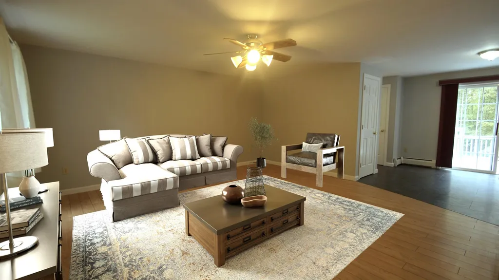 8 Blackberry Lane Raymond NH 03077