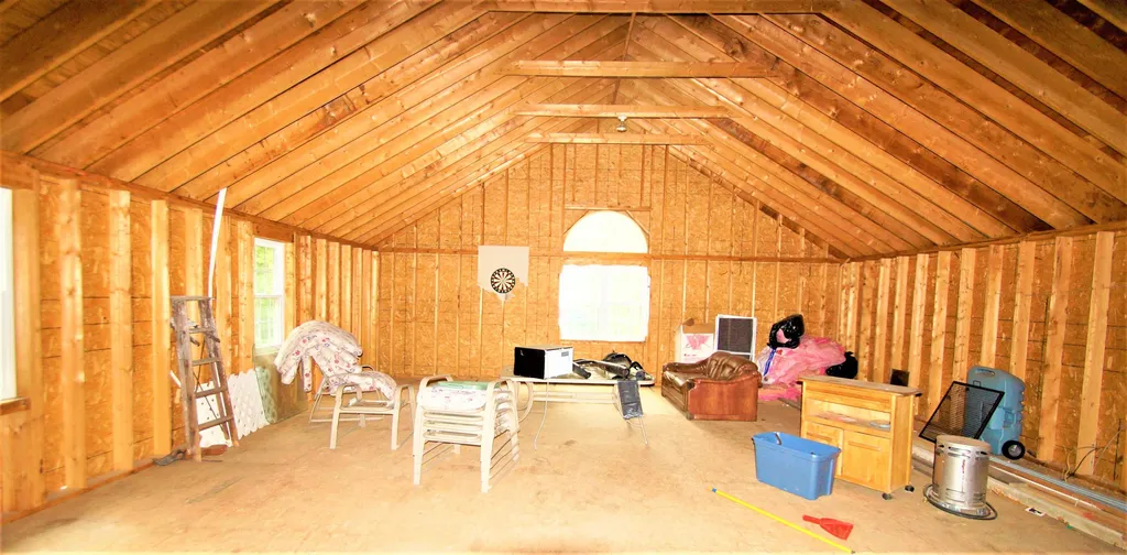 8 Blackberry Lane Raymond NH 03077