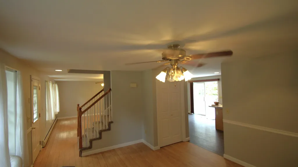 8 Blackberry Lane Raymond NH 03077