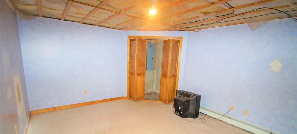 8 Blackberry Lane Raymond NH 03077