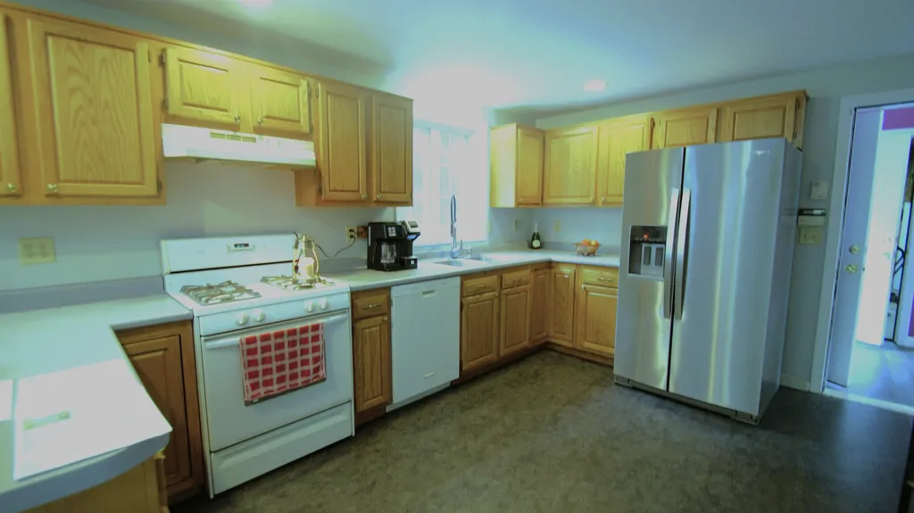 8 Blackberry Lane Raymond NH 03077