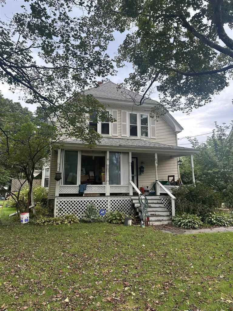24 Fairview Avenue Derry NH 03038