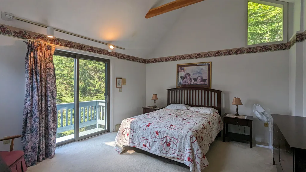 9 Meredith Center Road Meredith NH 03253
