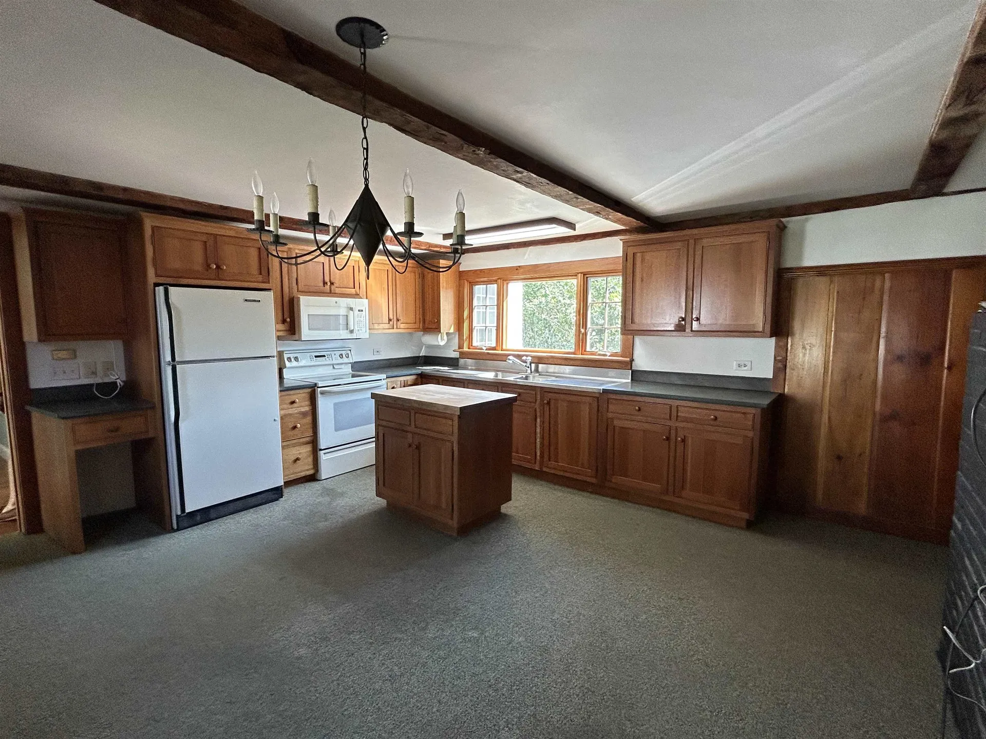 37 Scrabble Road Brentwood NH 03833