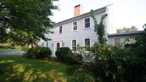 37 Scrabble Road Brentwood NH 03833