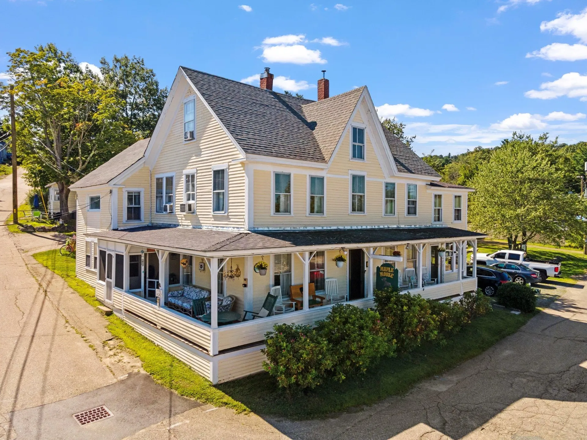 12 Maple Street Laconia NH 03246