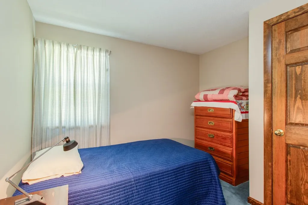 28 Bulova Drive Nashua NH 03060