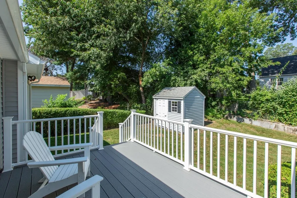 28 Bulova Drive Nashua NH 03060