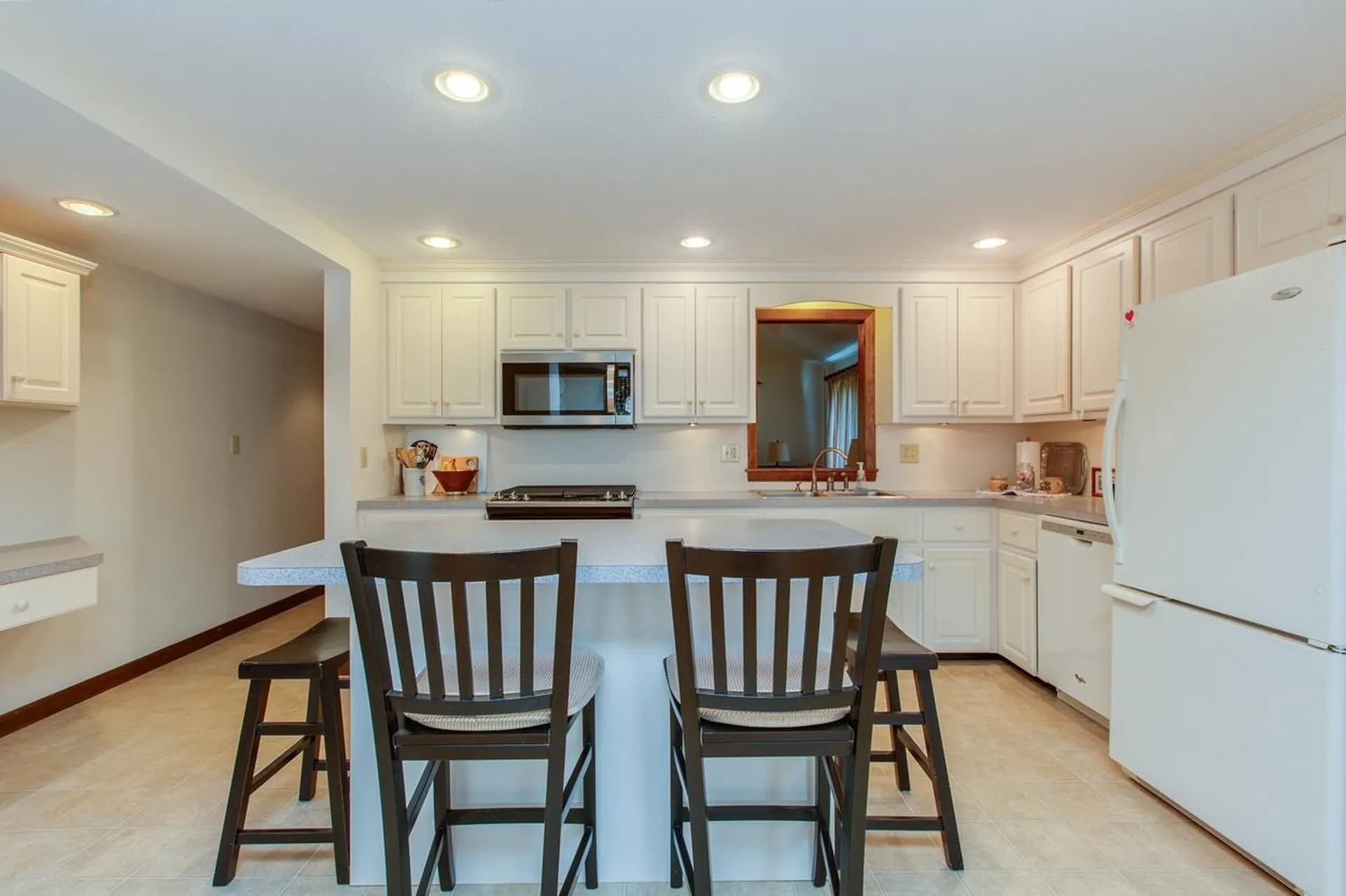 28 Bulova Drive Nashua NH 03060