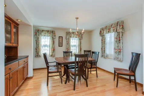 28 Bulova Drive Nashua NH 03060