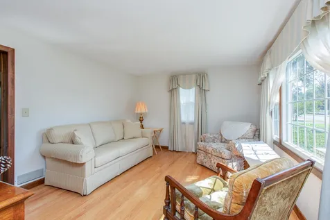 28 Bulova Drive Nashua NH 03060