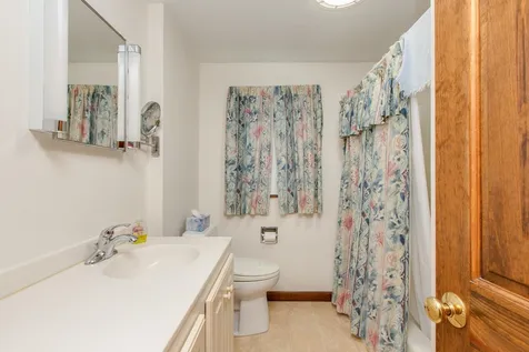28 Bulova Drive Nashua NH 03060