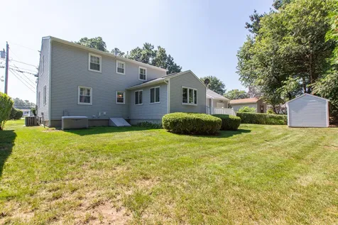 28 Bulova Drive Nashua NH 03060
