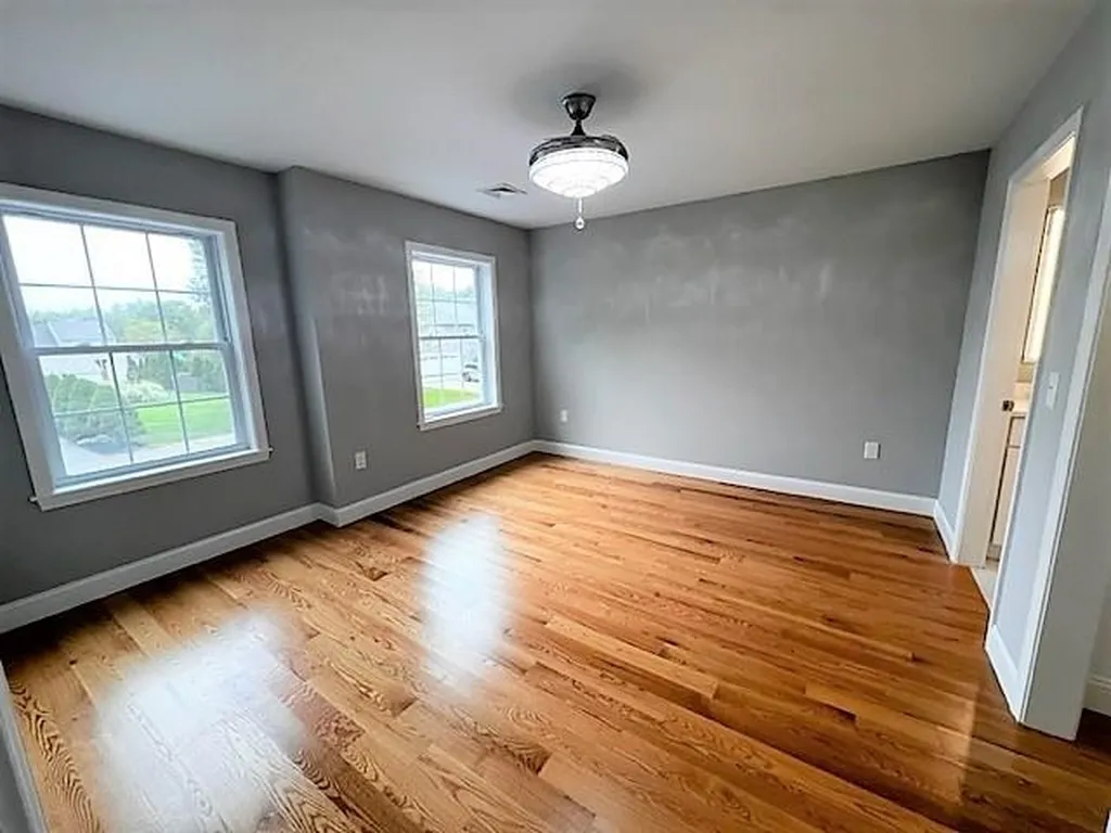 4 Dutton Lane Merrimack NH 03054