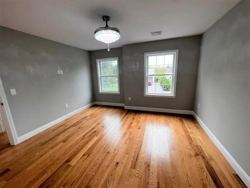 4 Dutton Lane Merrimack NH 03054