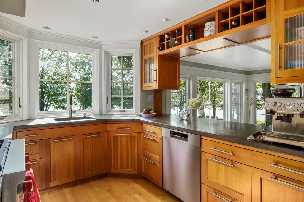 183 Portsmouth Avenue New Castle NH 03854