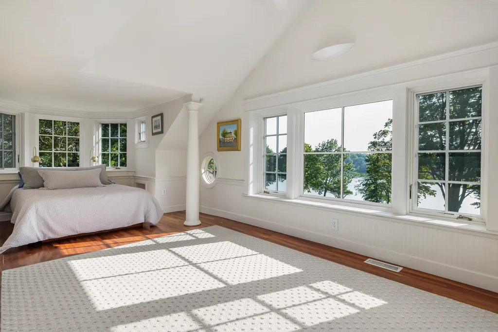 183 Portsmouth Avenue New Castle NH 03854