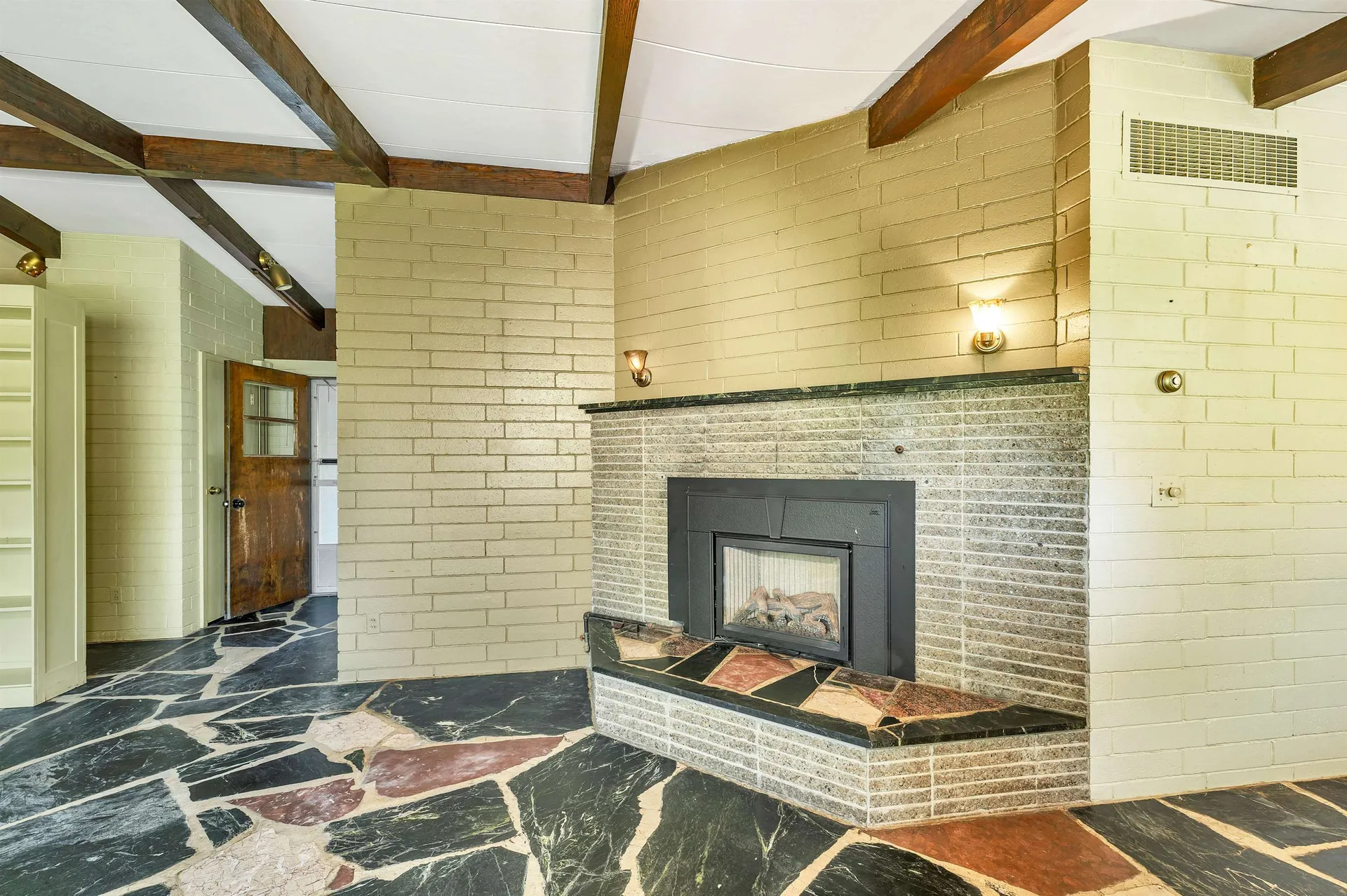 27 Woodwinds Hill Drive Laconia NH 03246