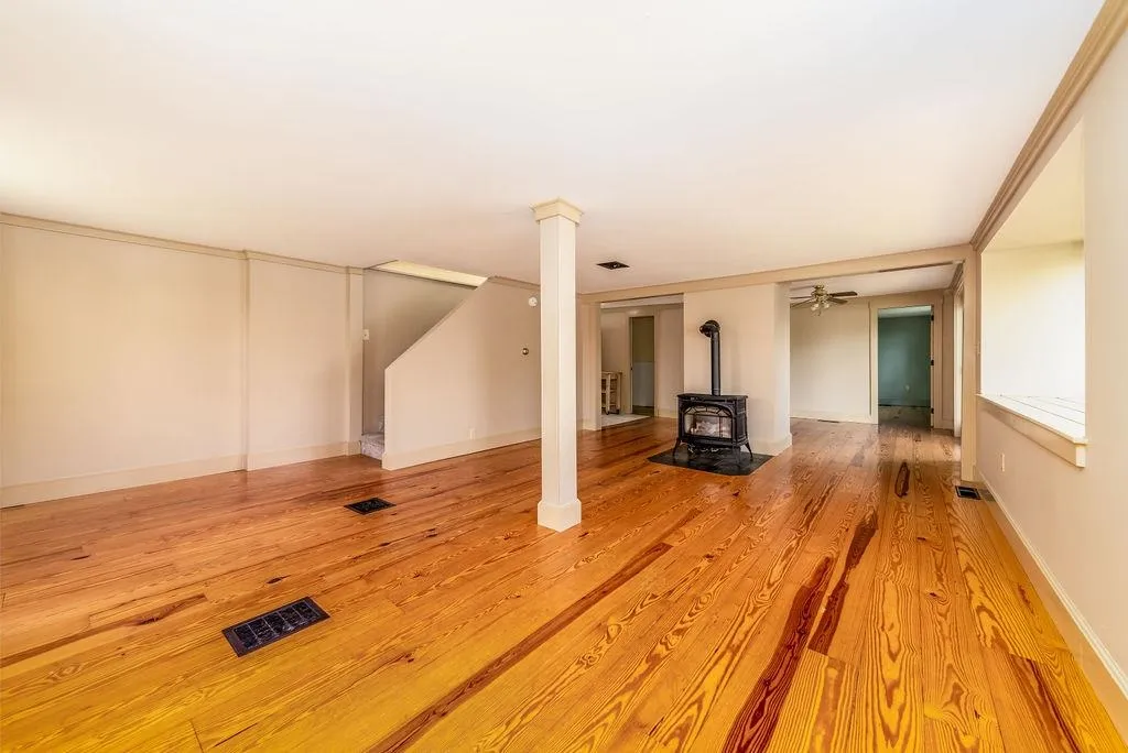 8 Marsten Lane Enfield NH 03748