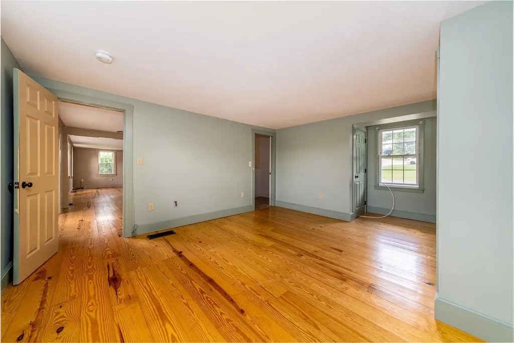 8 Marsten Lane Enfield NH 03748