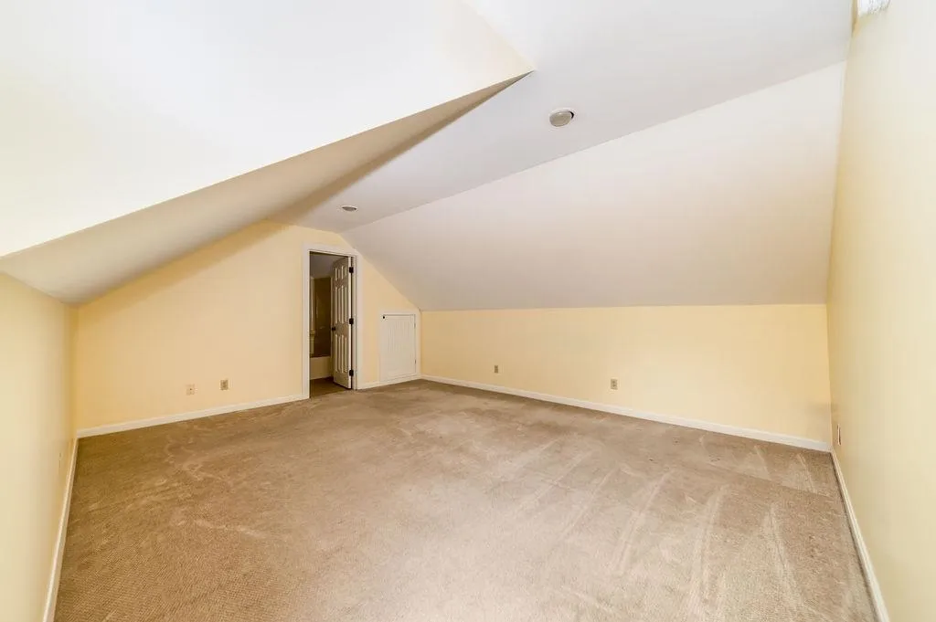 8 Marsten Lane Enfield NH 03748