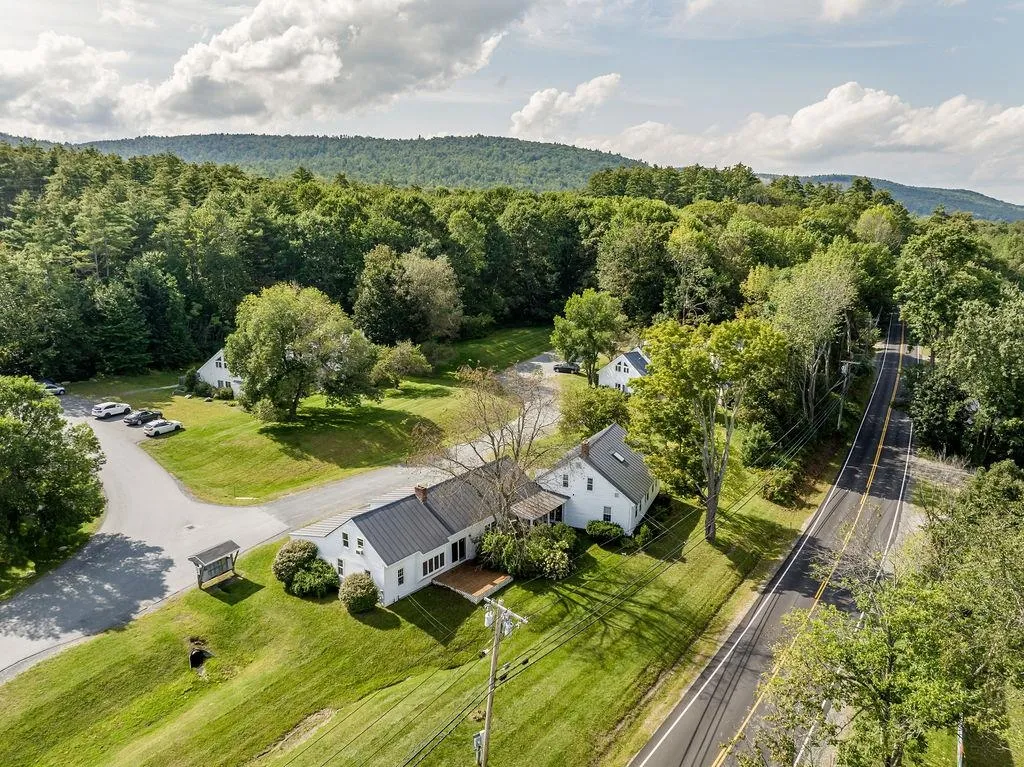 8 Marsten Lane Enfield NH 03748