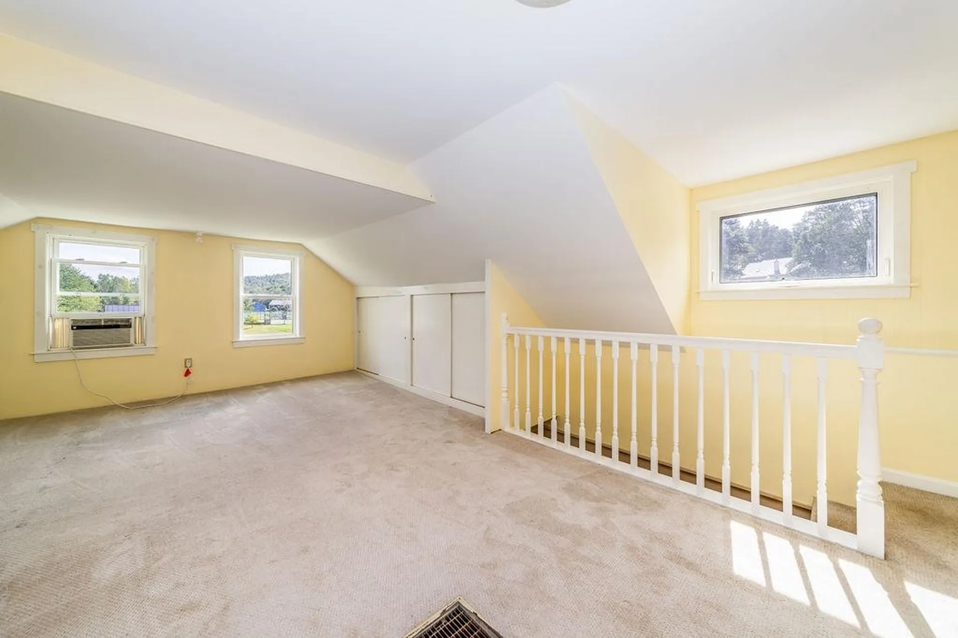 8 Marsten Lane Enfield NH 03748
