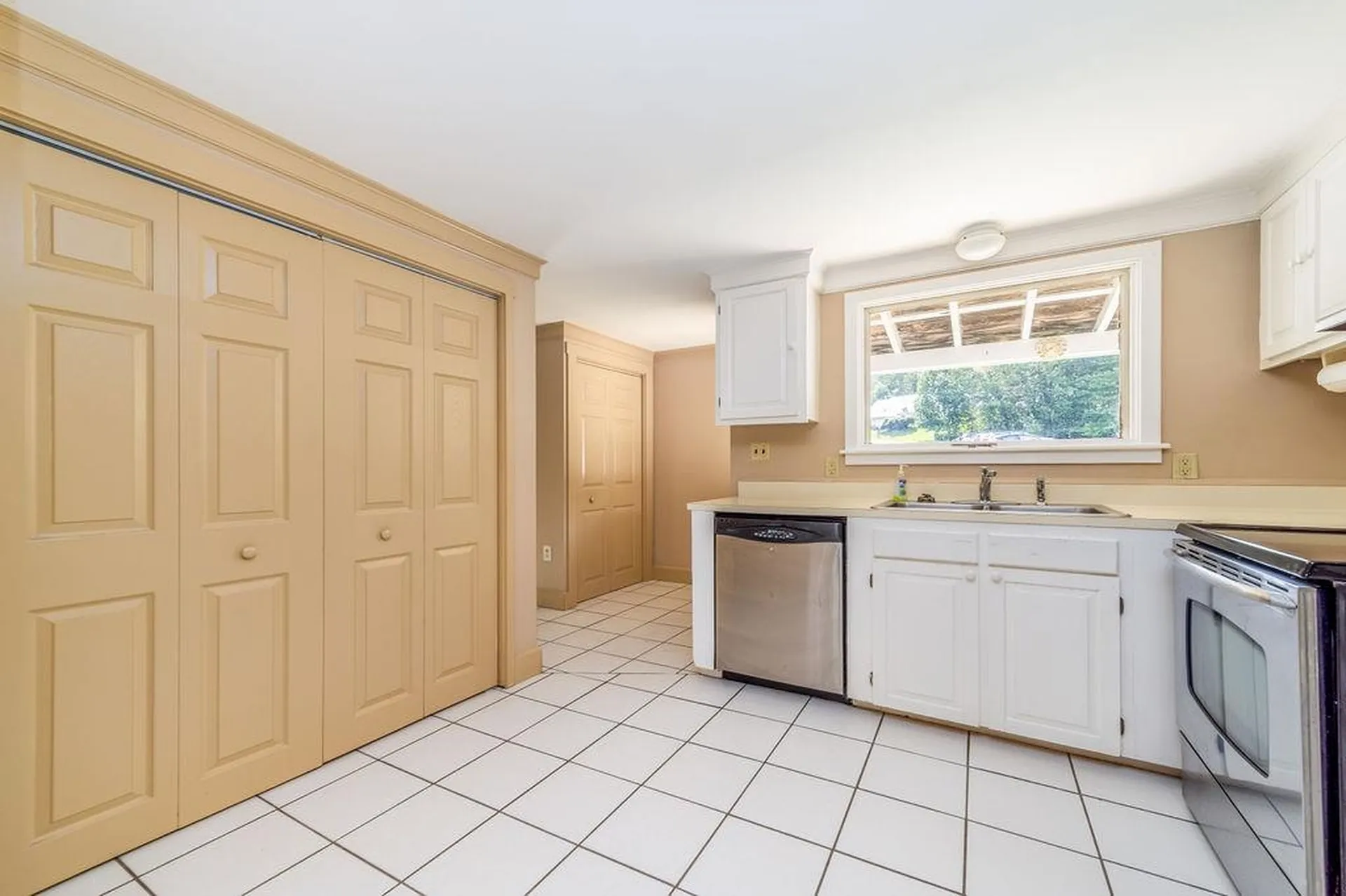 8 Marsten Lane Enfield NH 03748