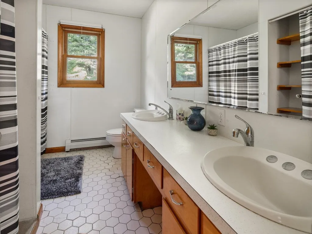 37 Skyview Drive Jericho VT 05465