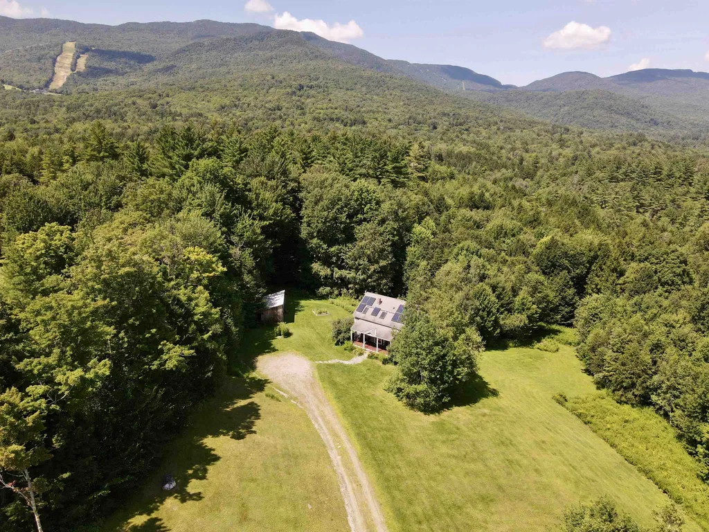 470 Harris Hill Road Fayston VT 05673