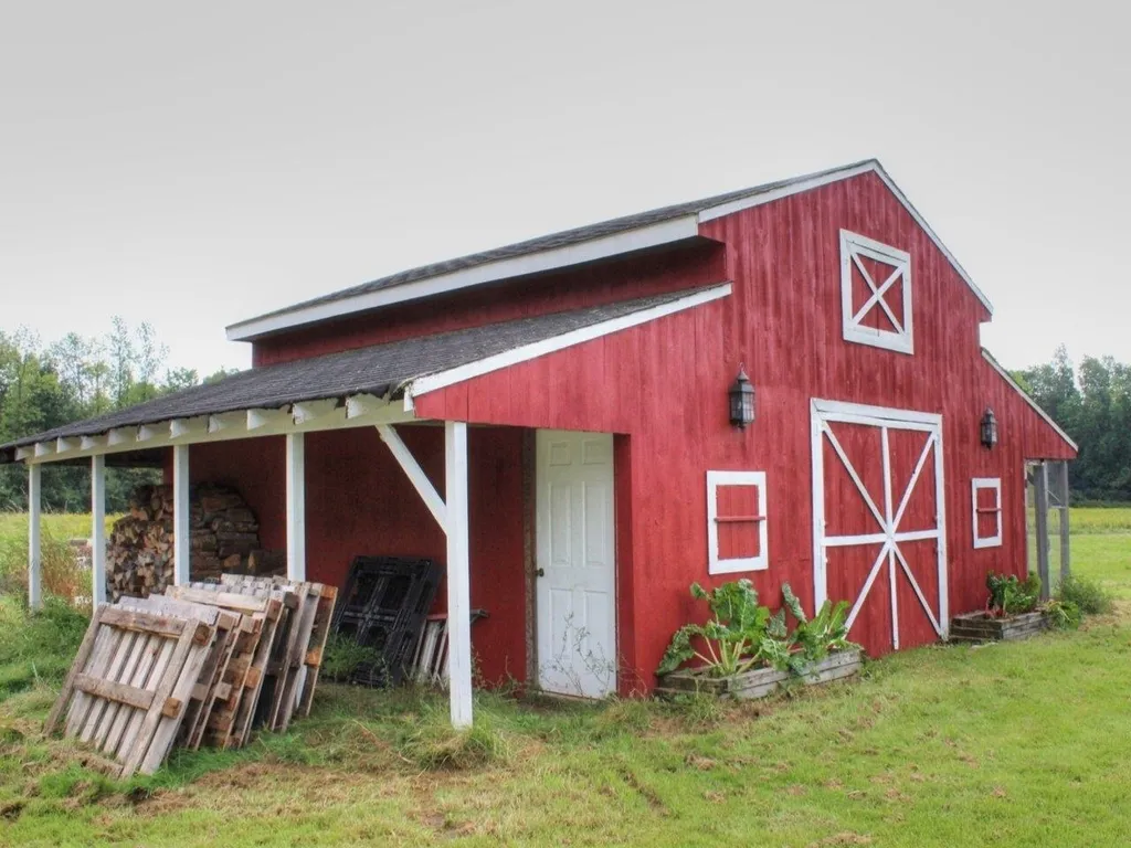 136 Us Route 2 Grand Isle VT 05458
