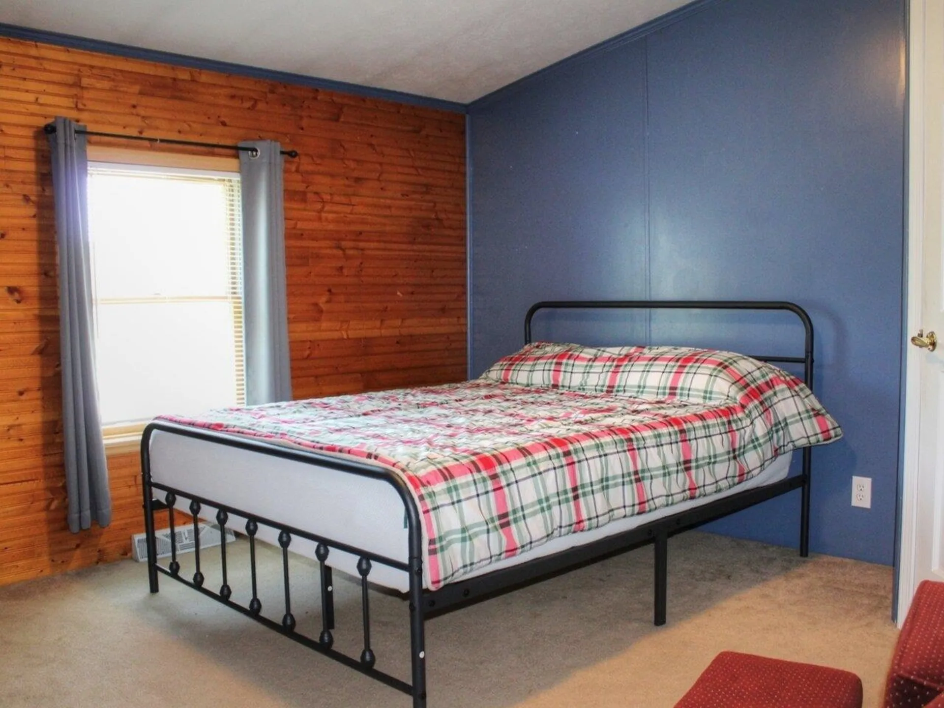 136 Us Route 2 Grand Isle VT 05458