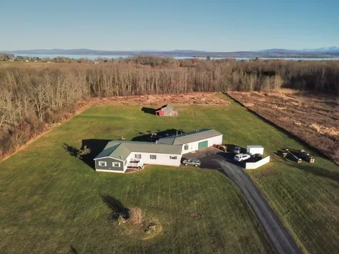 136 Us Route 2 Grand Isle VT 05458