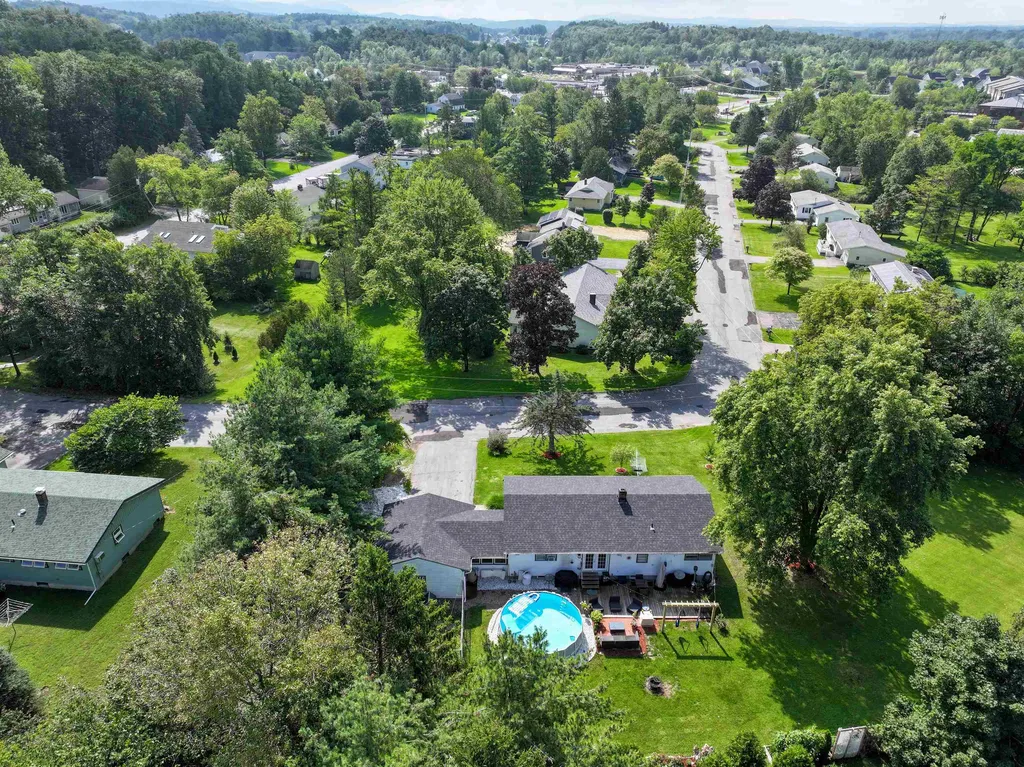 209 Danyow Drive Middlebury VT 05753