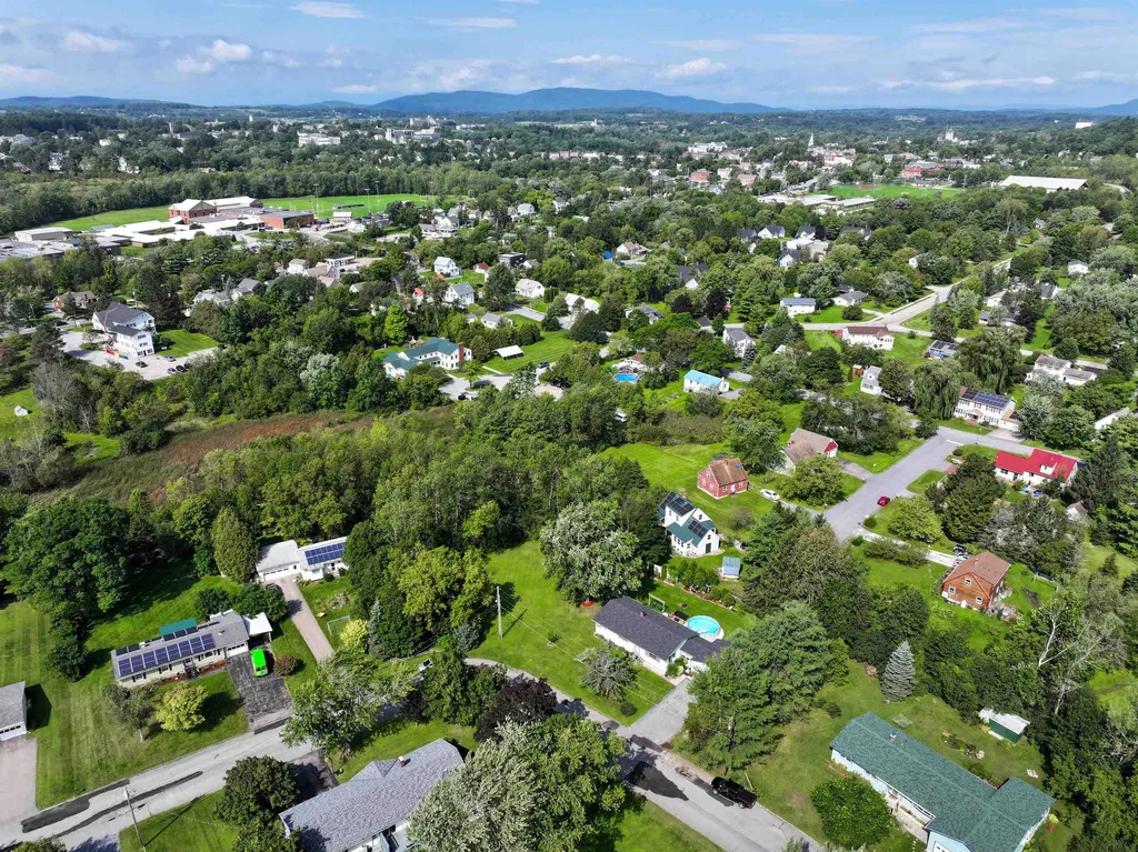 209 Danyow Drive Middlebury VT 05753