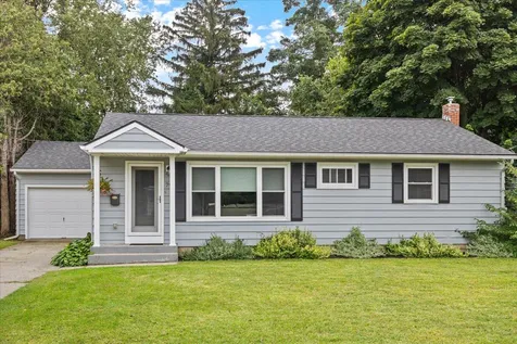 79 Cross Parkway Burlington VT 05408