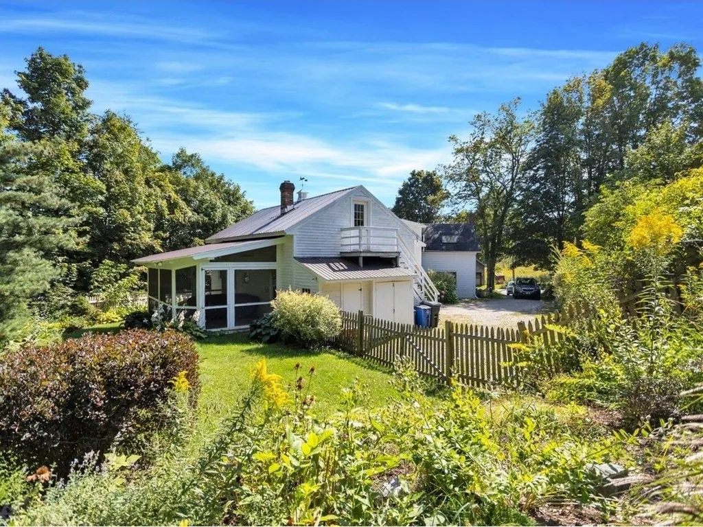 249 Old Hollow Road Ferrisburgh VT 05473