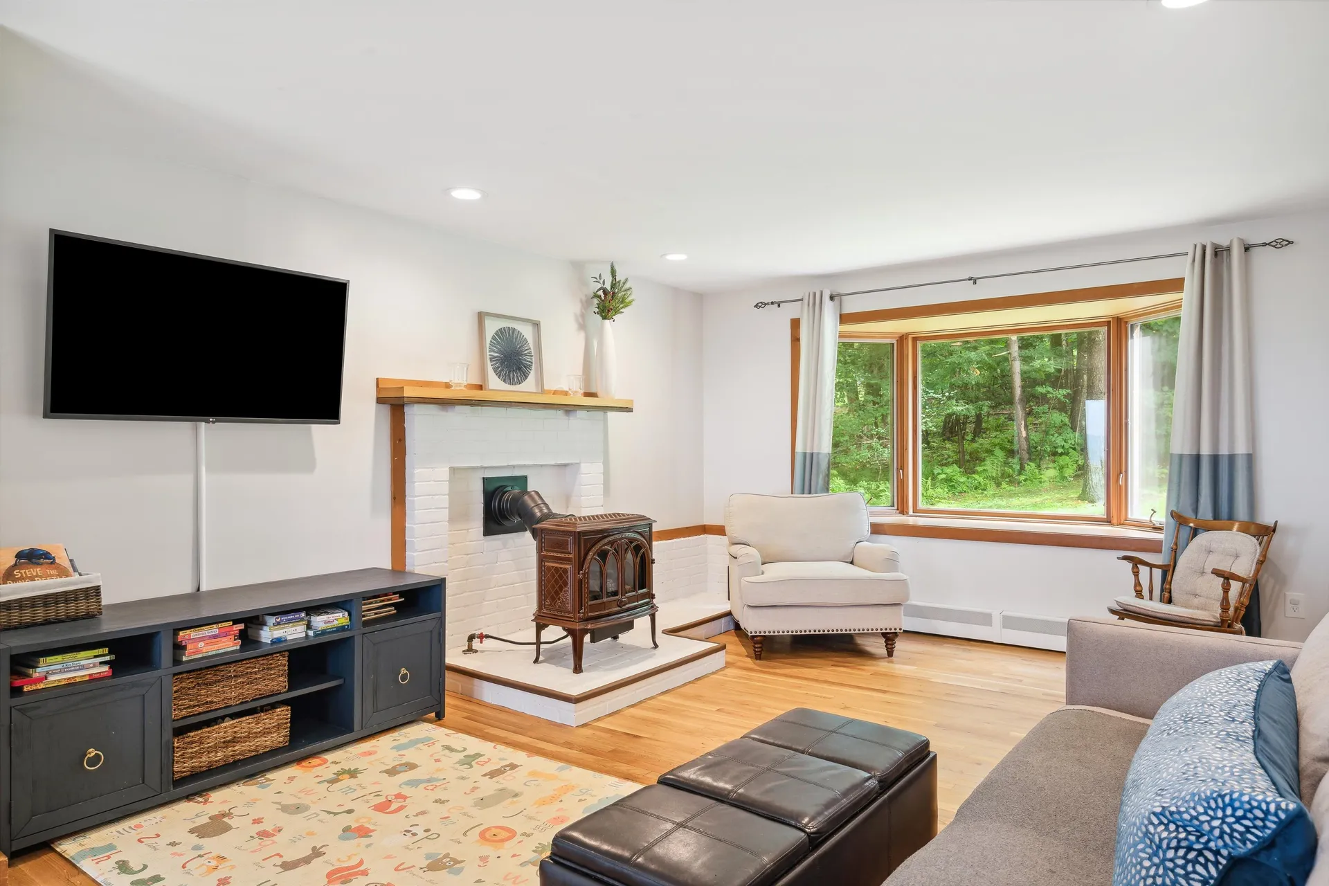 14 Dorset Lane Lebanon NH 03766