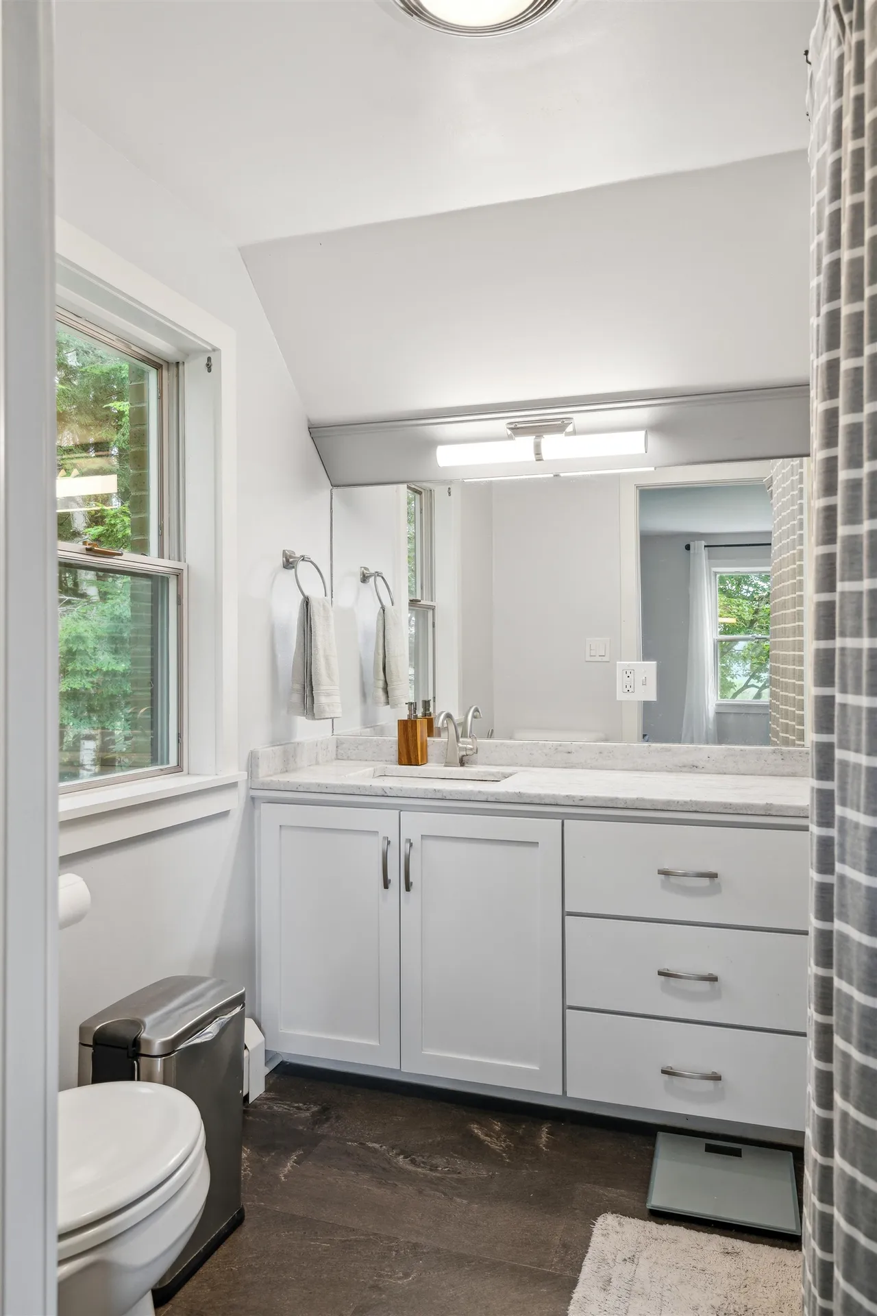14 Dorset Lane Lebanon NH 03766