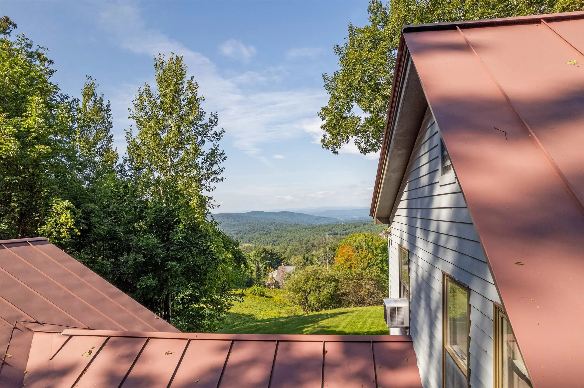 14 Dorset Lane Lebanon NH 03766