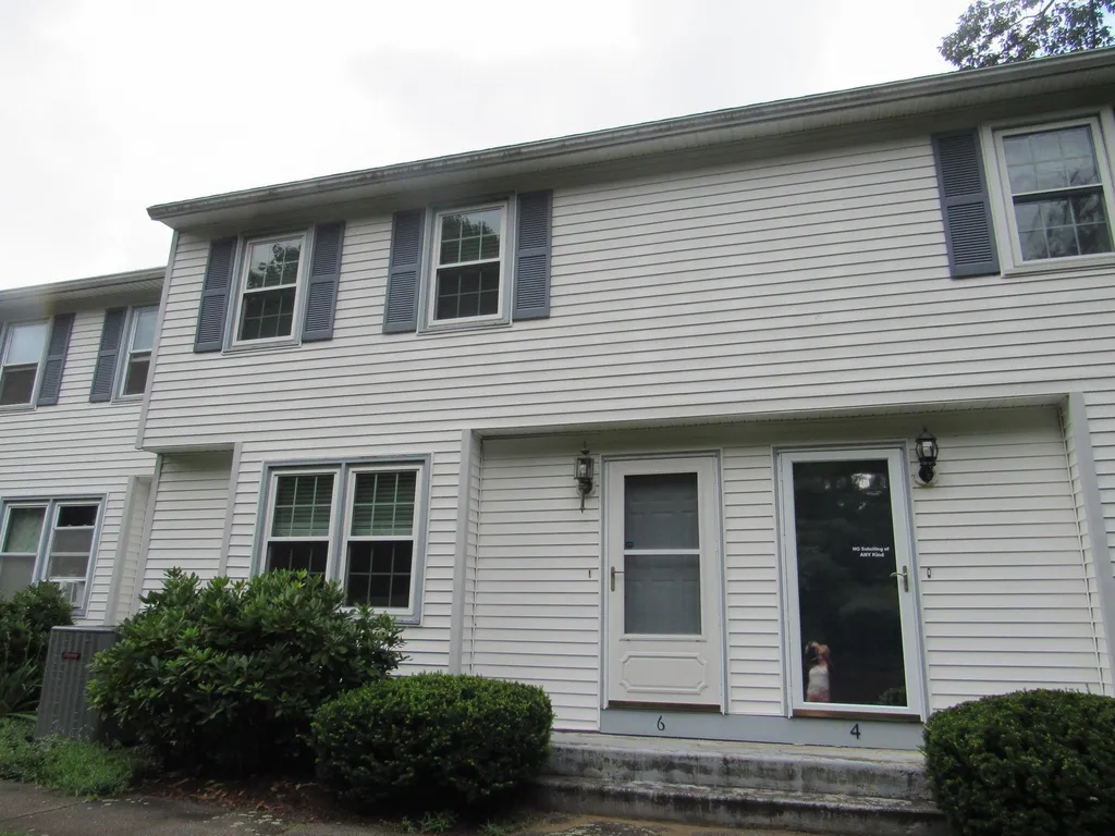 6 Lochmere Lane Nashua NH 03063