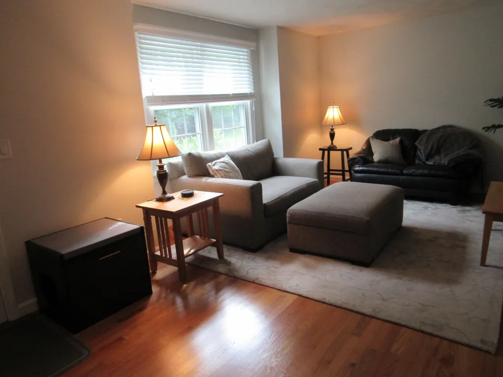 6 Lochmere Lane Nashua NH 03063