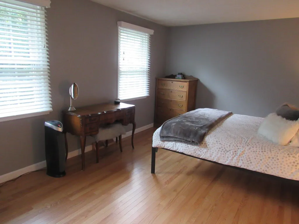 6 Lochmere Lane Nashua NH 03063