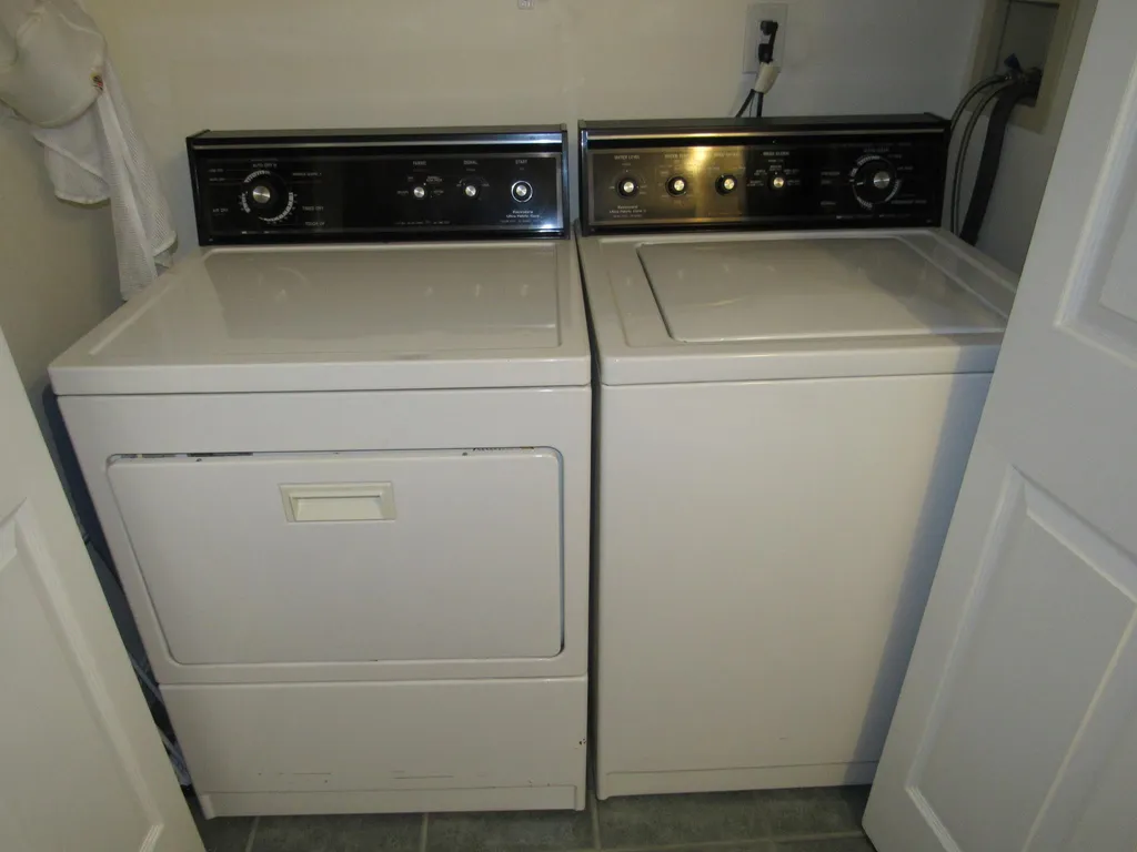 6 Lochmere Lane Nashua NH 03063